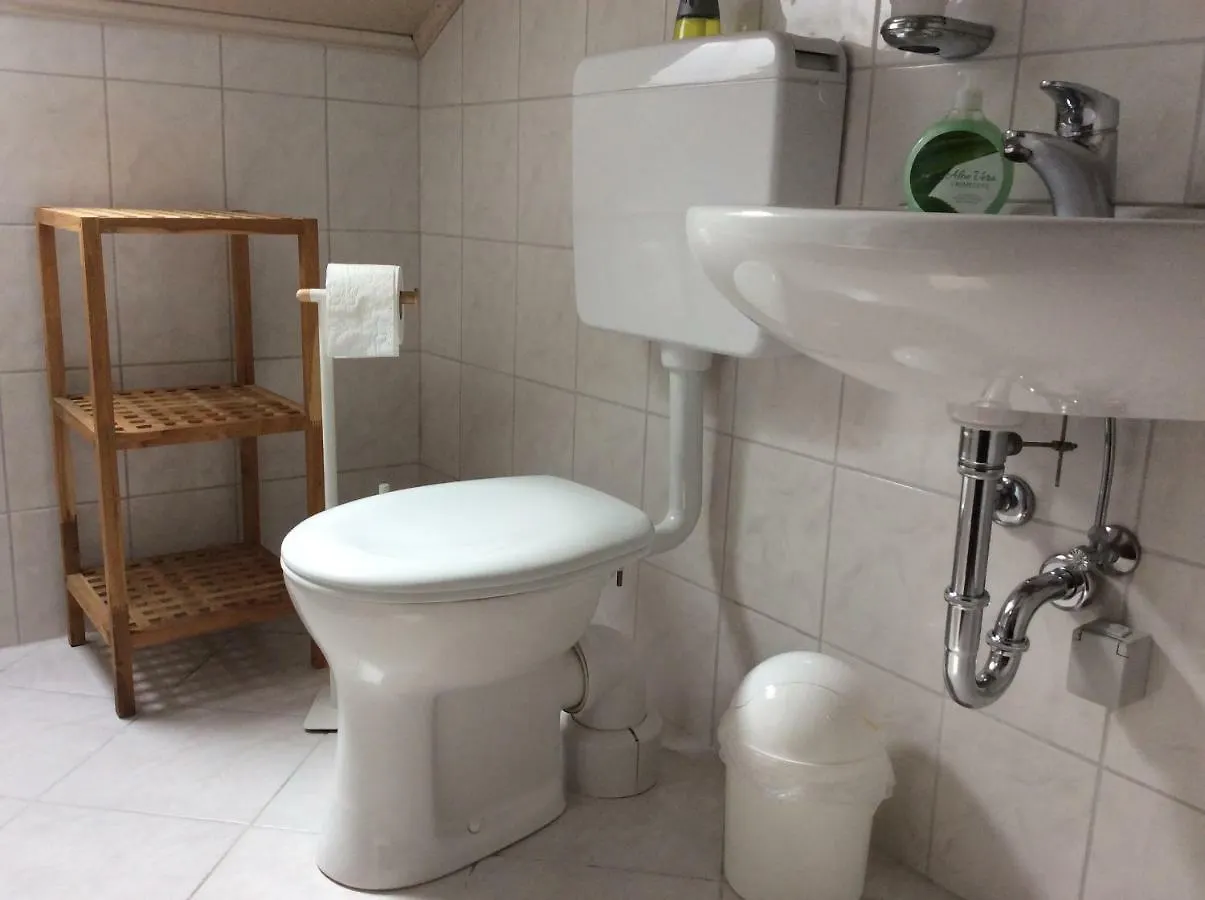 Apartment Ferienwohnung Heddesheim Germany