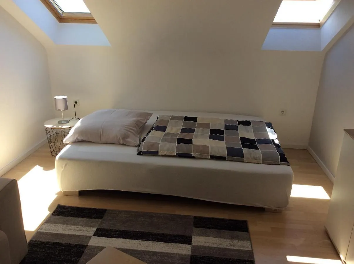 Apartment Ferienwohnung Heddesheim